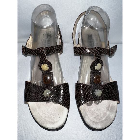 MEPHISTO Women's Sz 41 /11 Brown Embossed Beaded Air Relax T-Strap Wedge Sandals - Picture 3 of 9